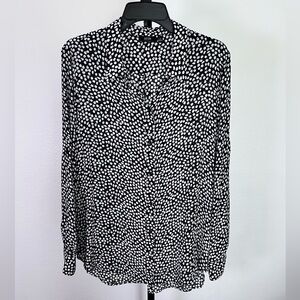 Brand new, no tags Apt. 9 Essentials Monochrome Patterned Blouse